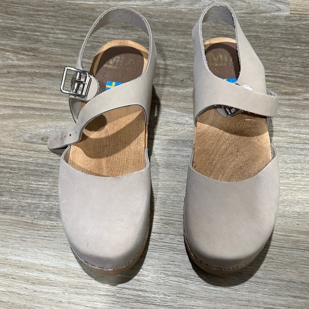 MIA Clogs